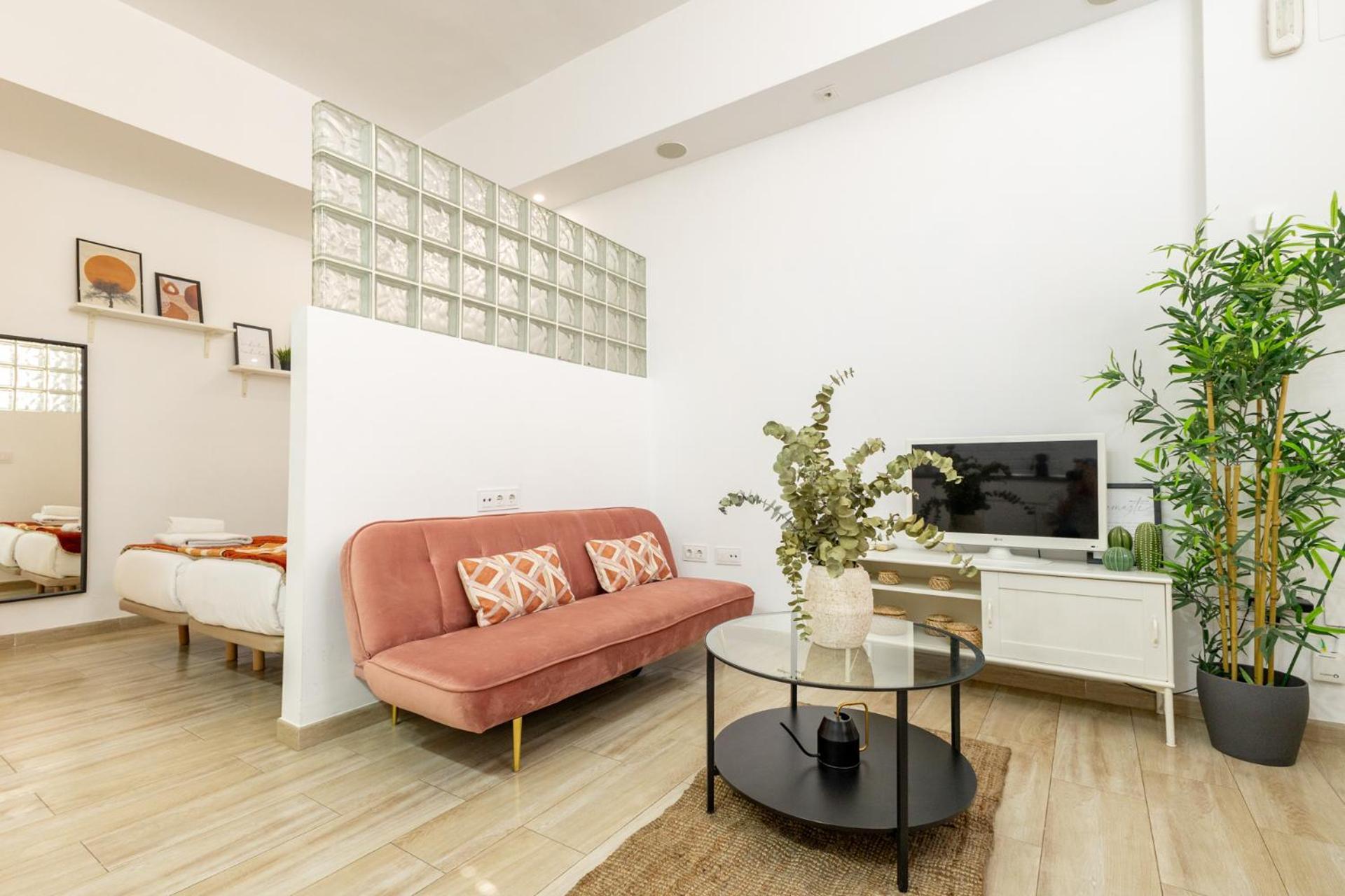 Isg Encantador Estudio En Alameda De Hercules Sevilla